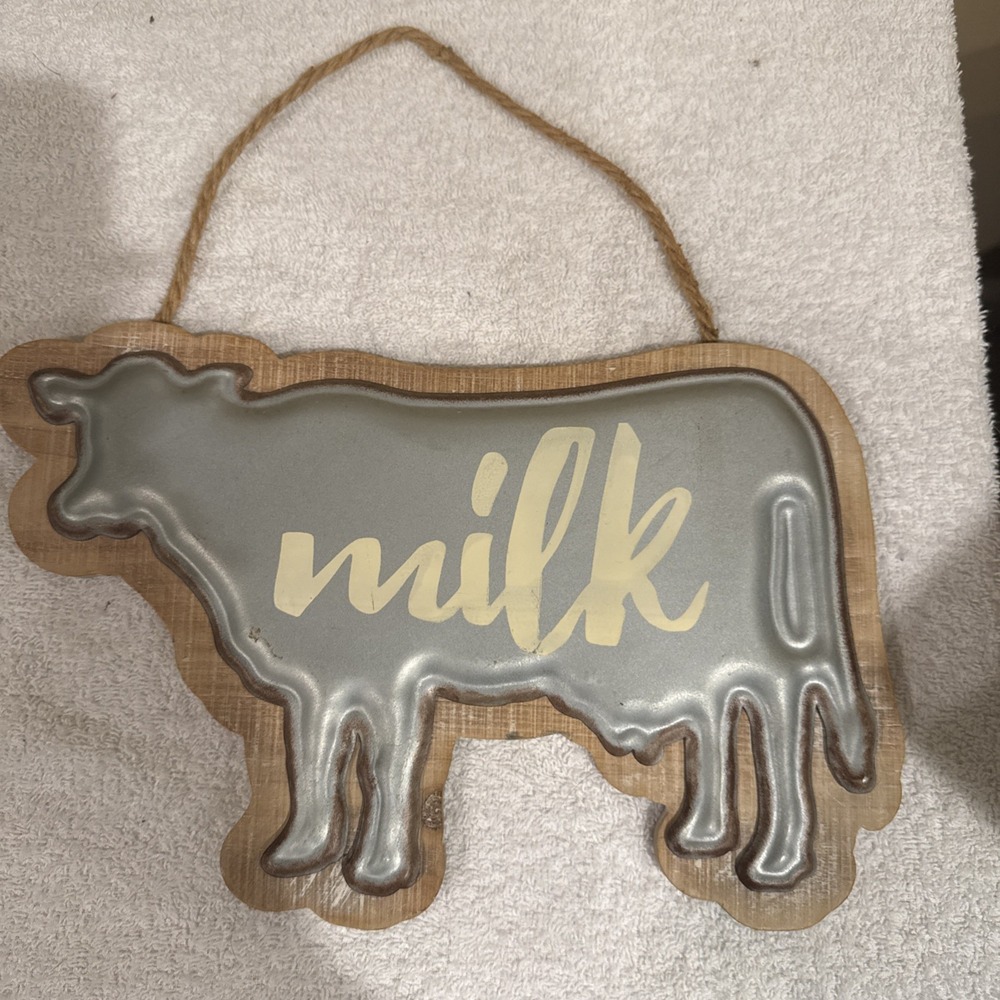 Mill‎ Longhai Meijia Cow Shaped Farmhouse Sign Wood Metal Hanging 12 1/2"x8"